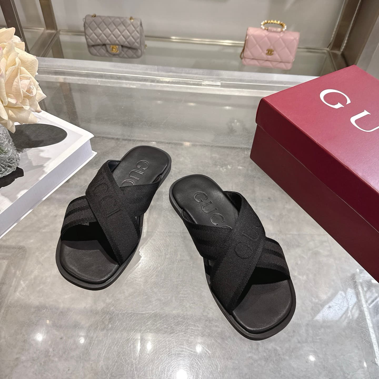 D7102 👑 💰 New men’s sandal-style slippers with a cross design 🩴 — image 3