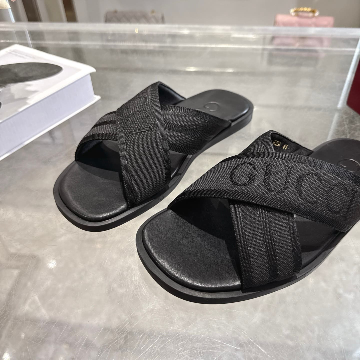 D7102 👑 💰 New men’s sandal-style slippers with a cross design 🩴 — image 7