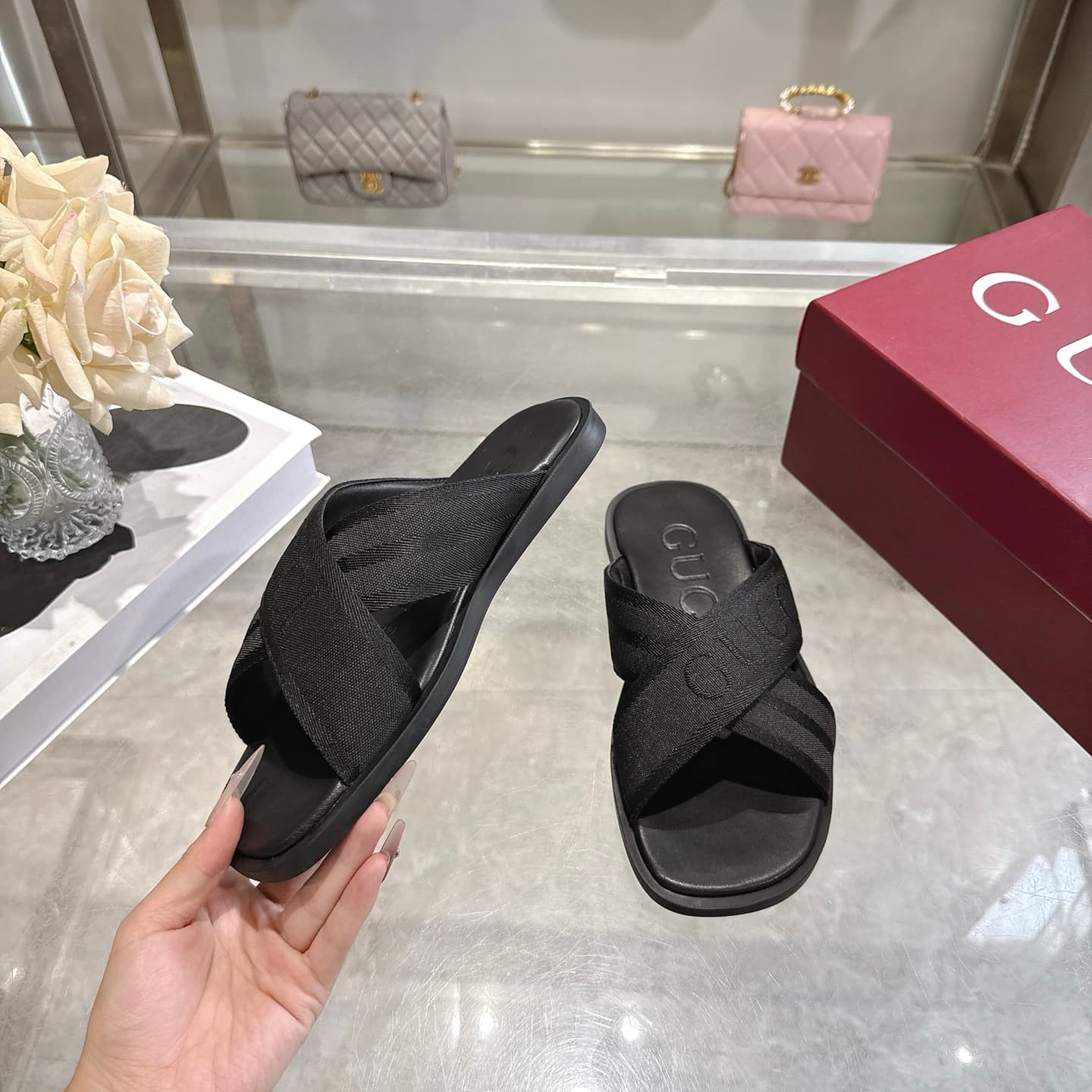 D7102 👑 💰 New men’s sandal-style slippers with a cross design 🩴 — image 4