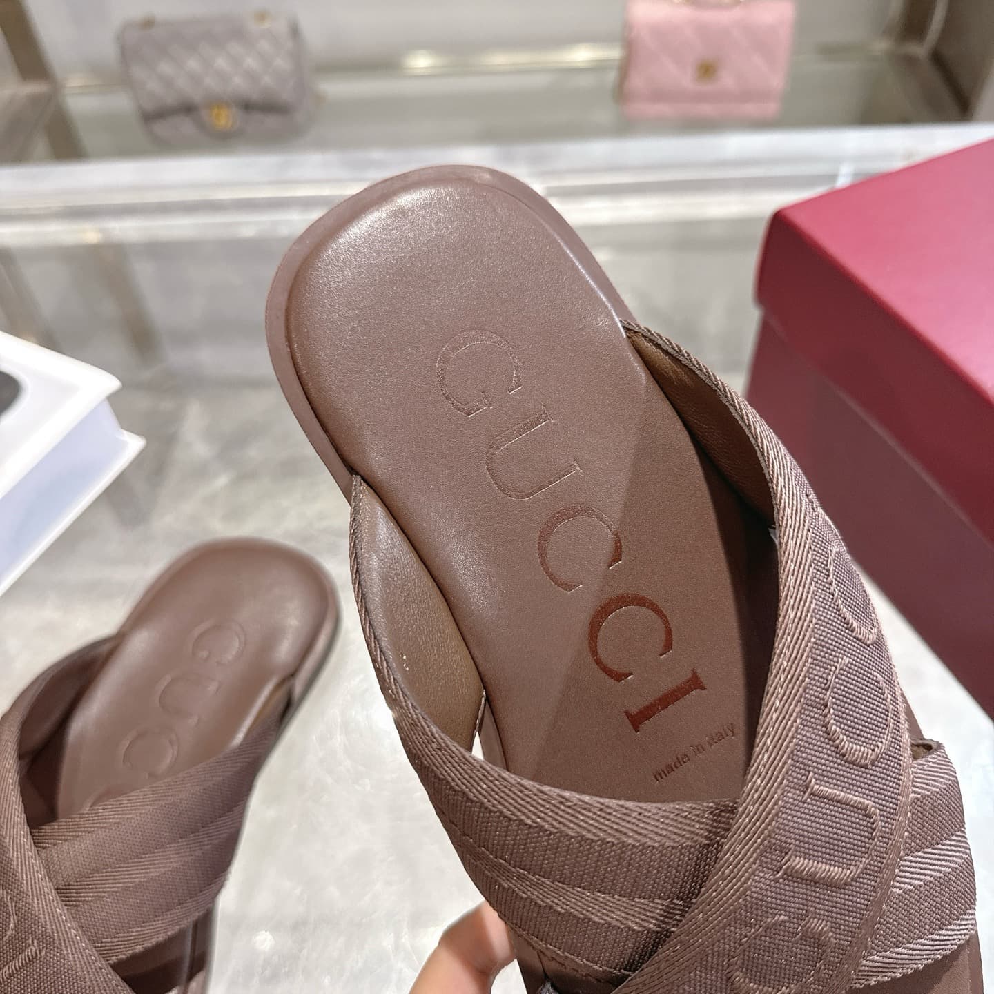 D7101 👑 💰 New men’s sandal-style slippers with a cross design 🩴 — image 8