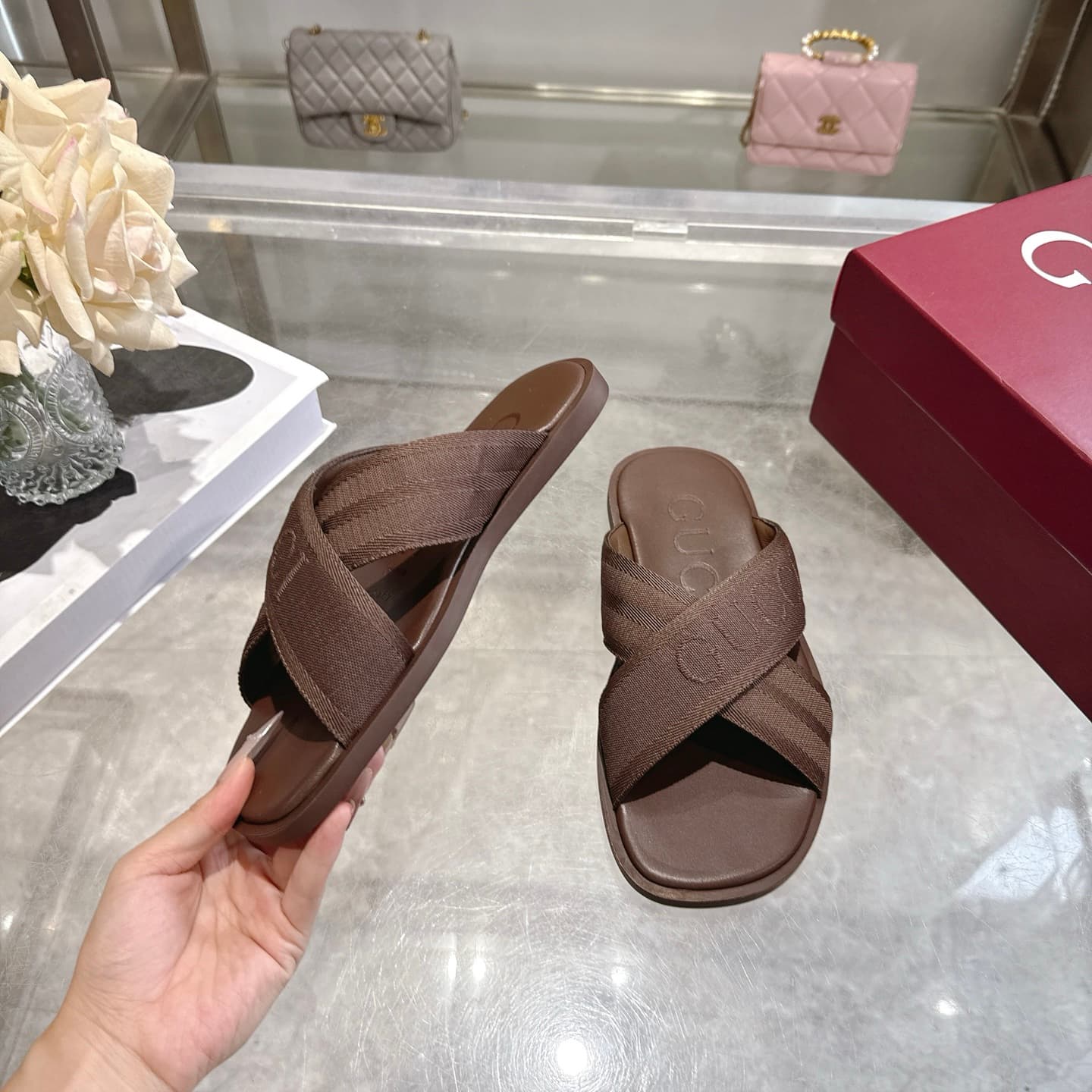 D7101 👑 💰 New men’s sandal-style slippers with a cross design 🩴 — image 4