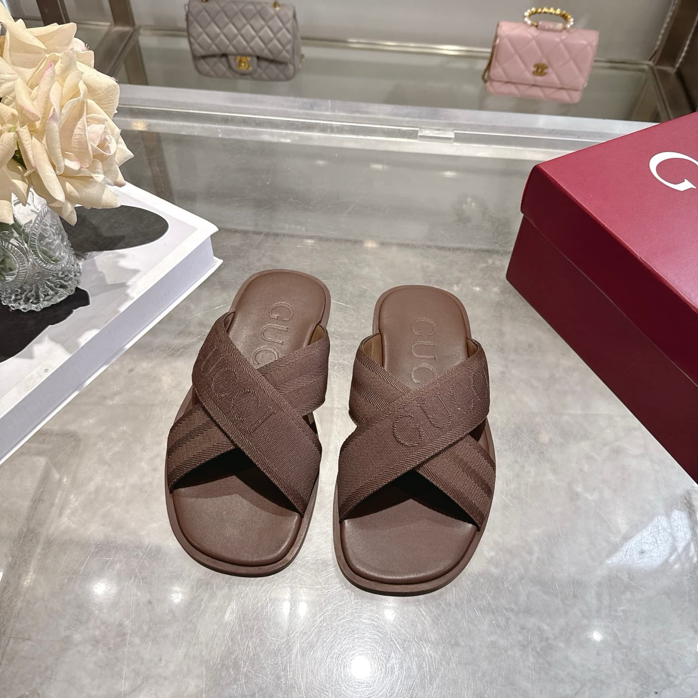 D7101 👑 💰 New men’s sandal-style slippers with a cross design 🩴 — image 2