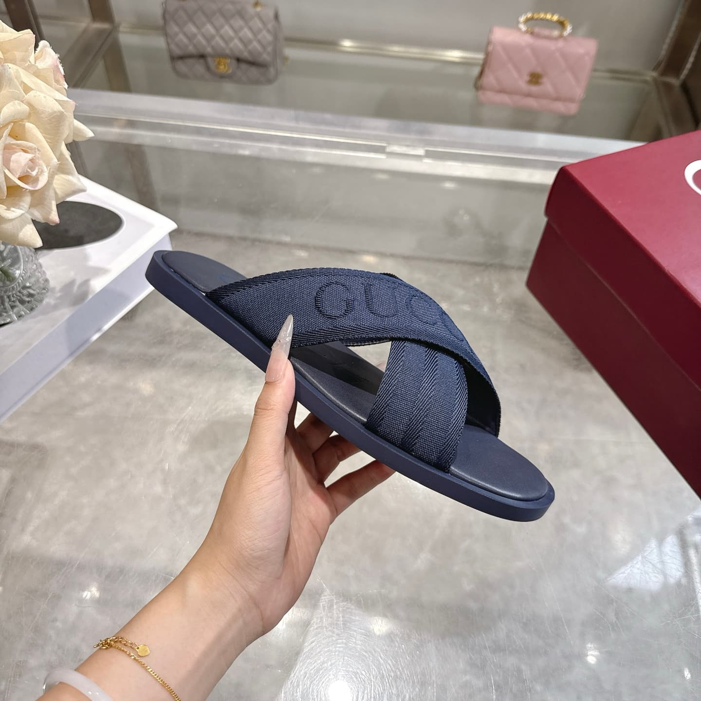 D7099 👑 💰 New men’s sandal-like slippers with a cross design🩴 — image 5