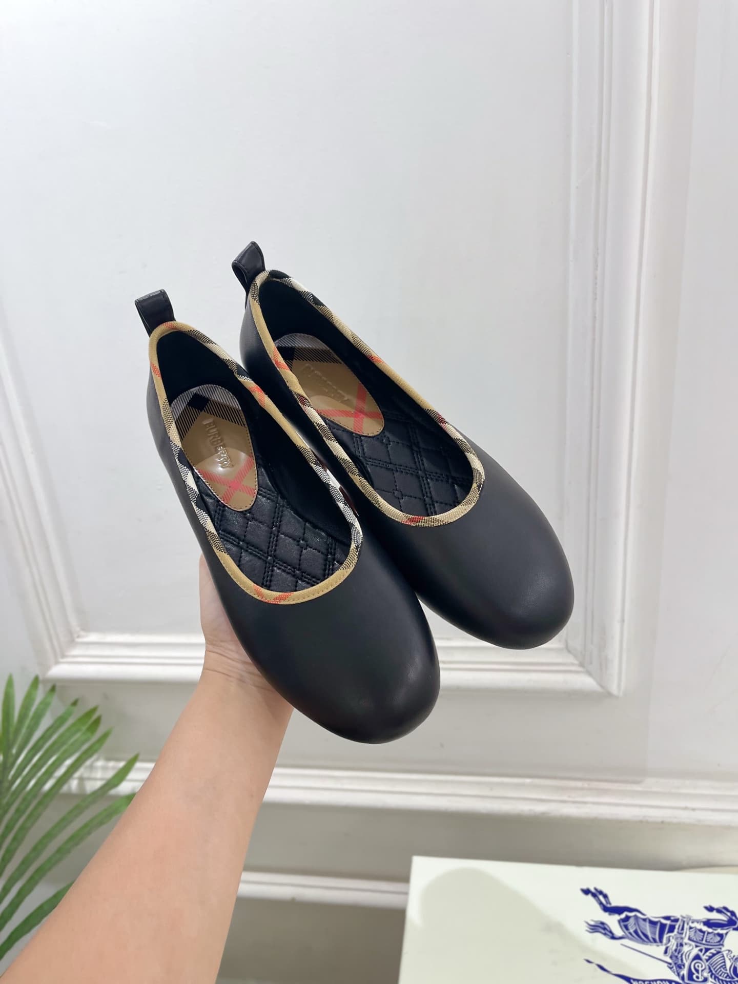 D3200 Burberry 2026 New Vintage/Retro Check Ballet Shoes — image 5