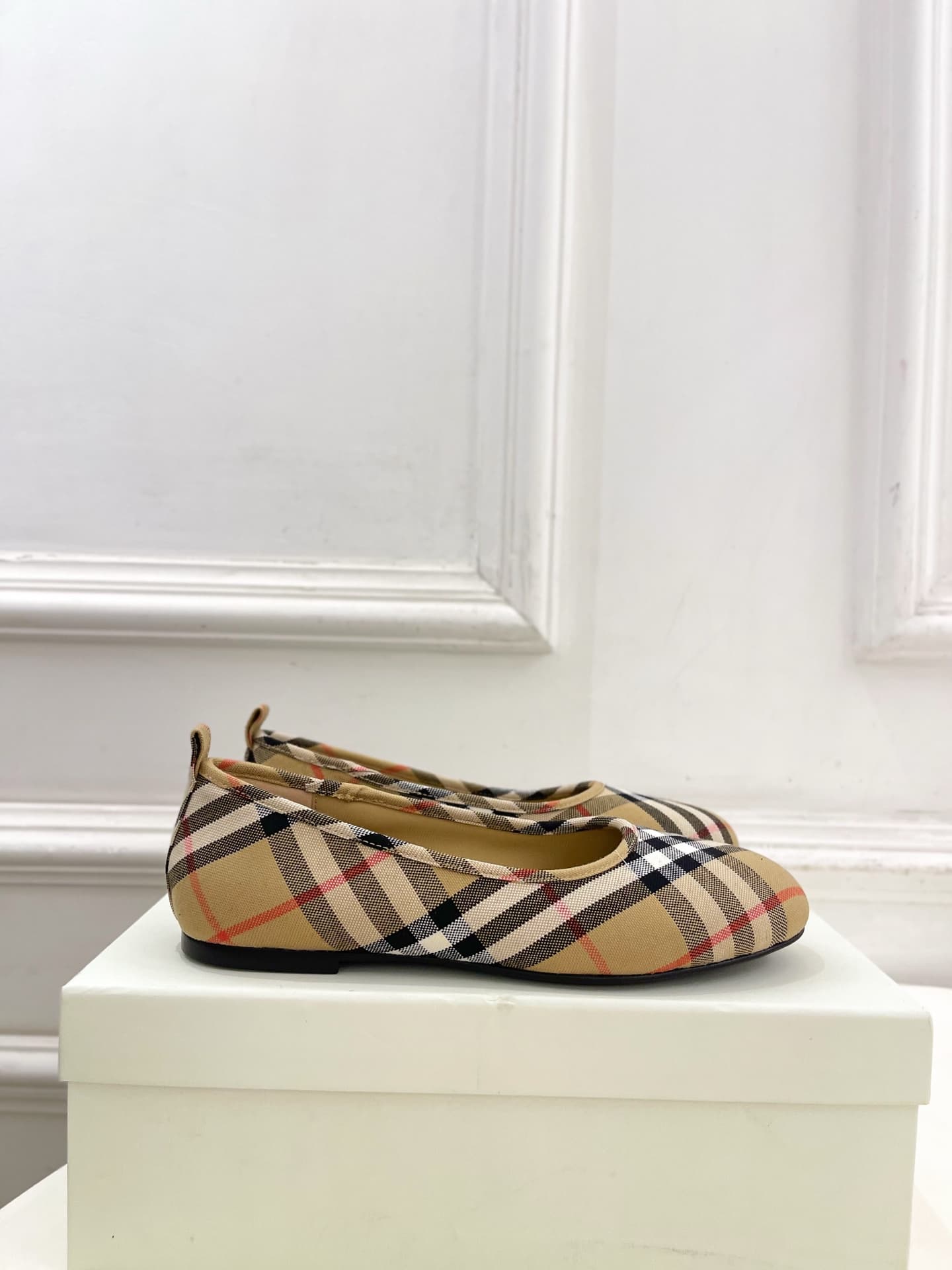 D3198 Burberry 2026 new vintage/retro plaid ballet shoes — image 2