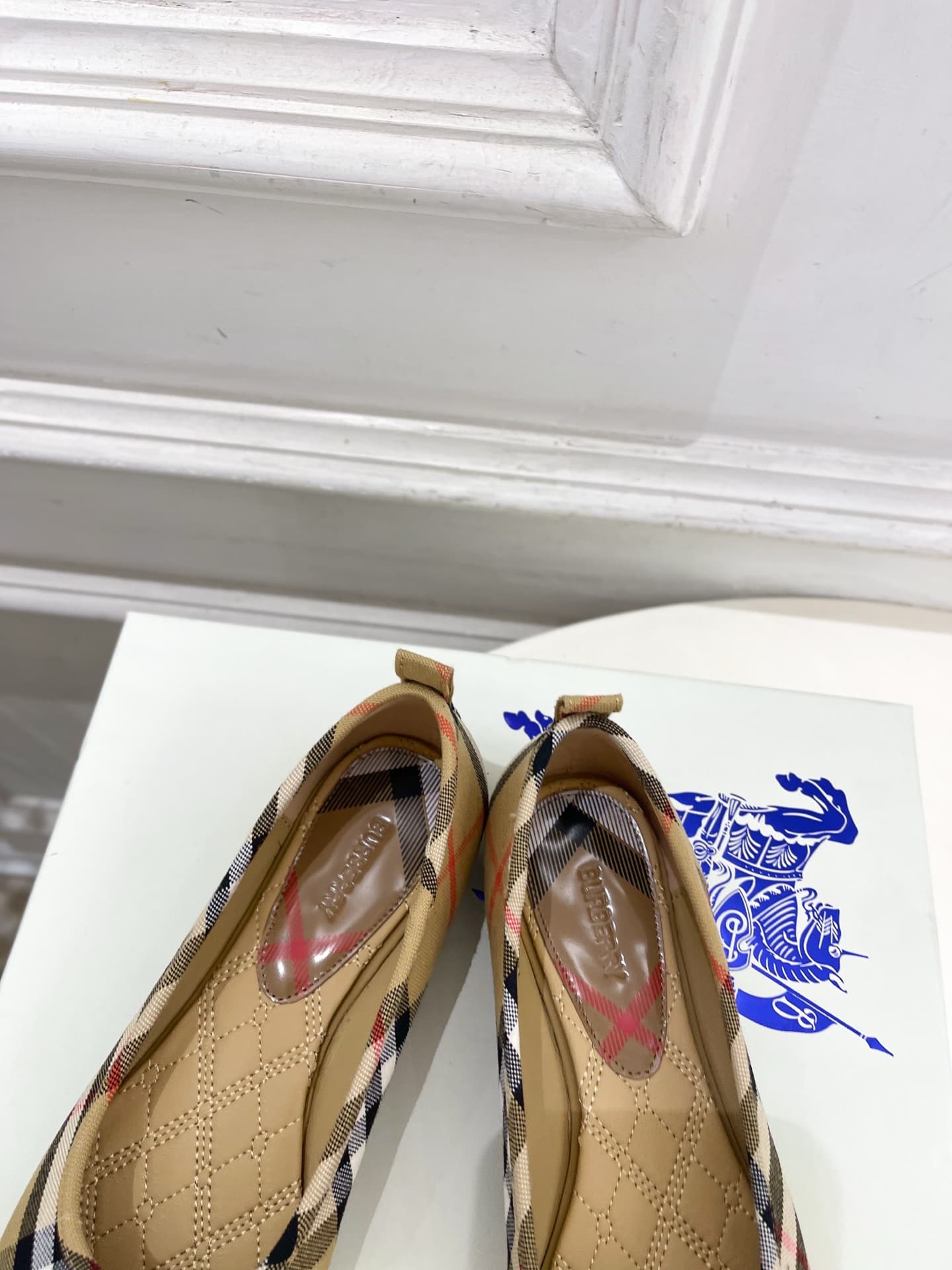 D3198 Burberry 2026 new vintage/retro plaid ballet shoes — image 7
