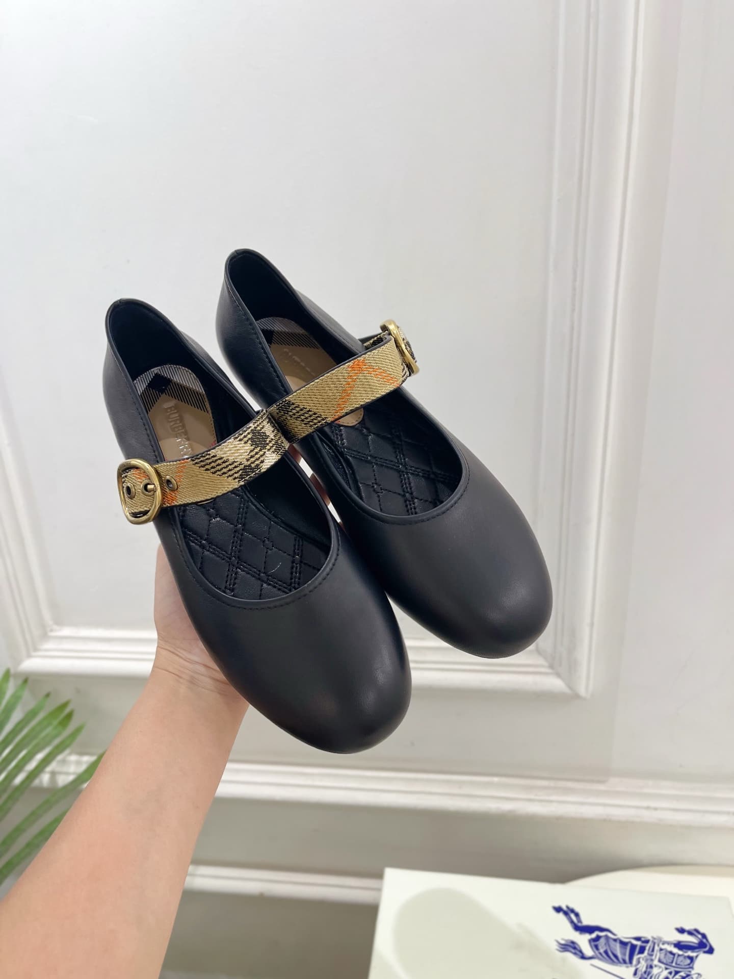D3197 Burberry 2026 New Model: Classic plaid Mary Jane flat shoes — image 5