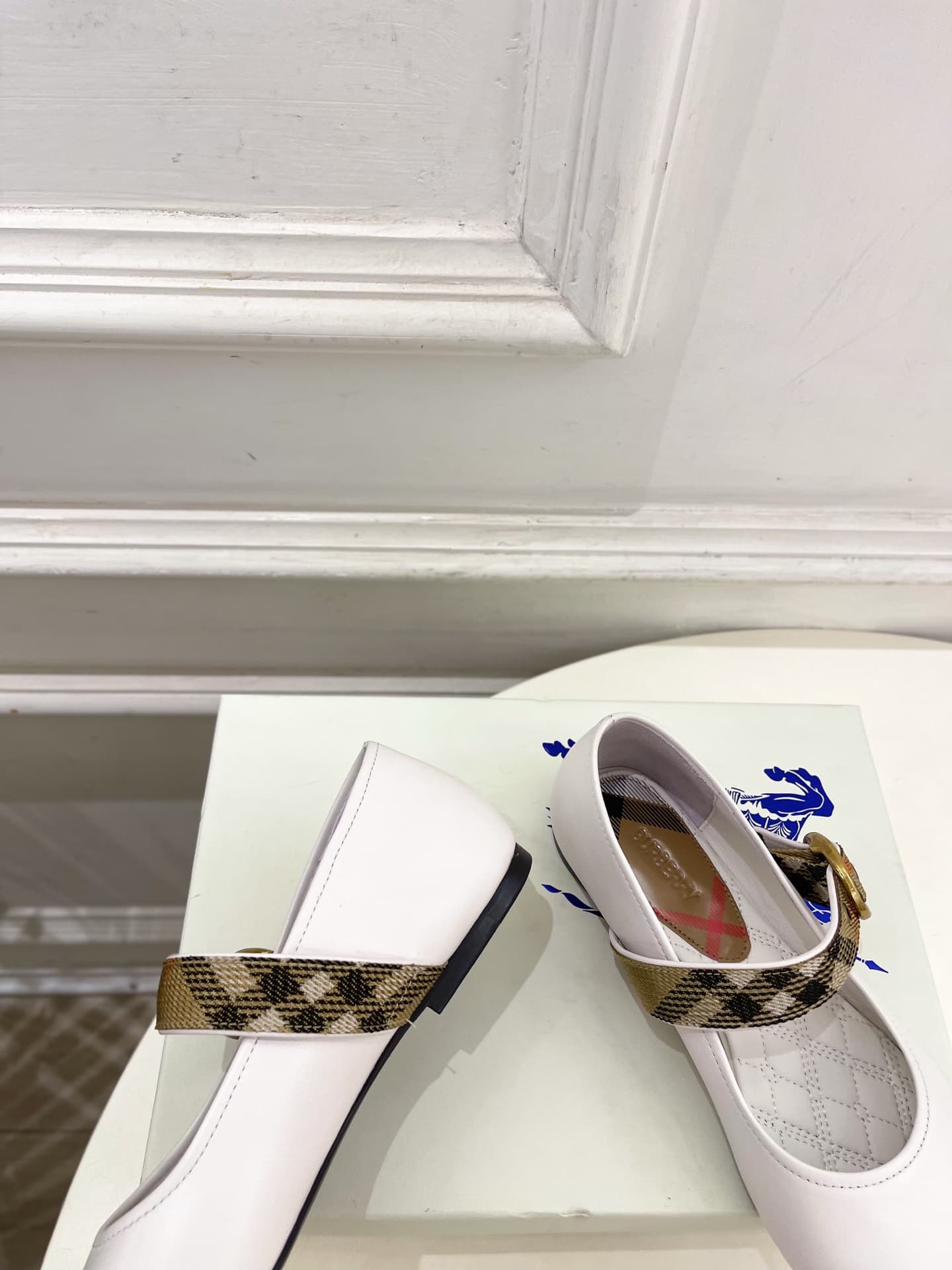 D3196 Burberry 2026 New Collection – Classic plaid Mary Jane flat shoes — image 7