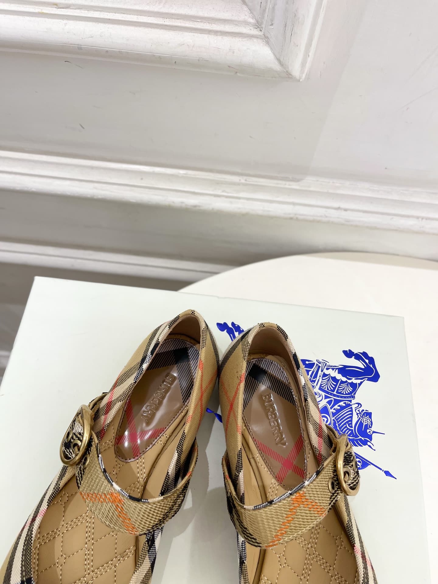 D3195 Burberry 2026 New Arrival: Classic plaid Mary Jane flat shoes — image 7