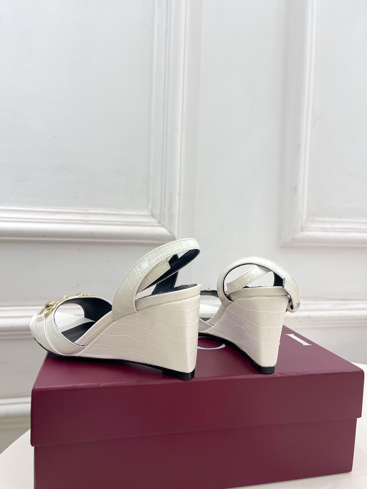 D6992 Gucci | Gucci 26𝐬𝐬 — image 8