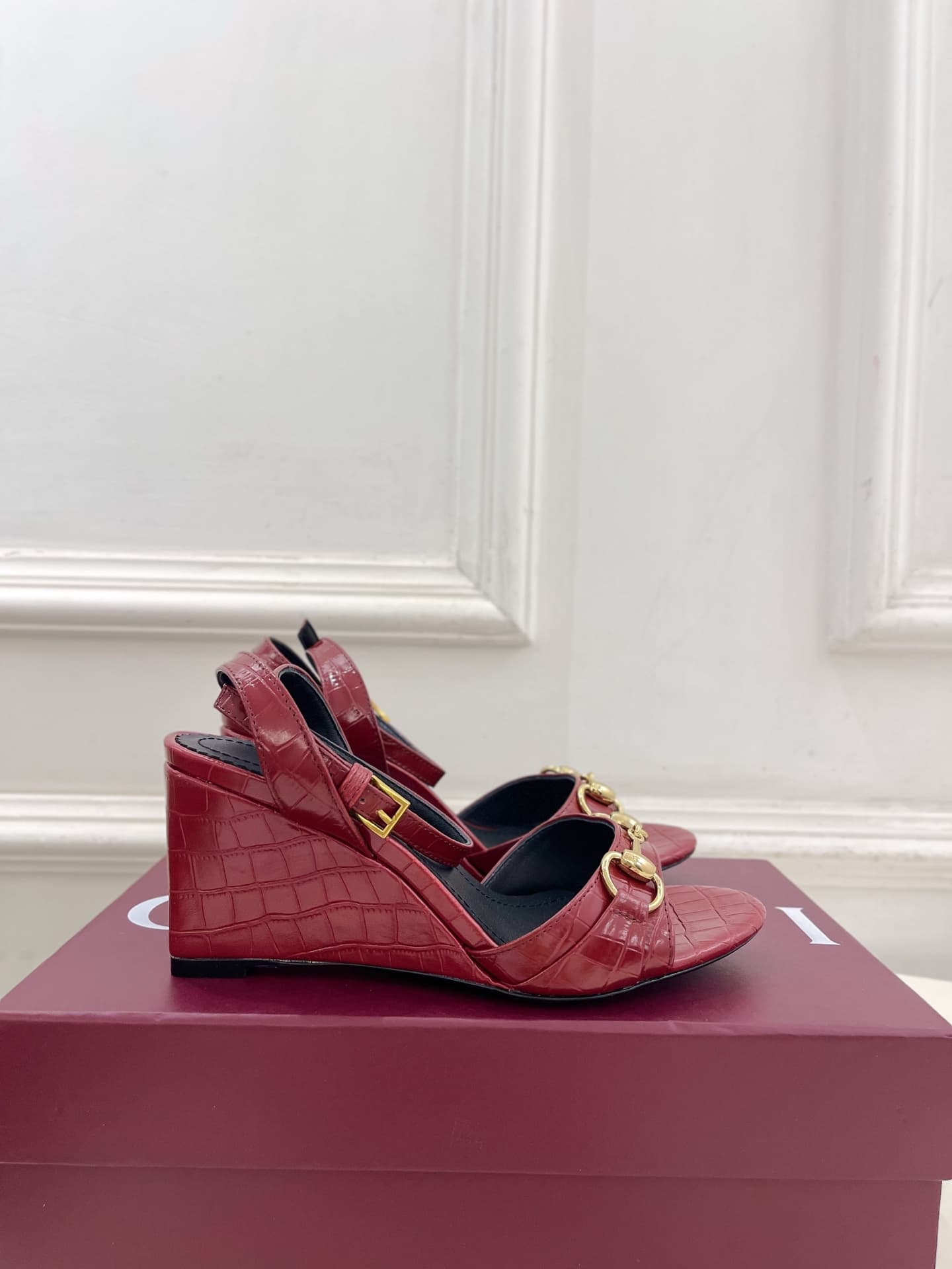 D6991 Gucci | Gucci 26𝐬𝐬 — image 2