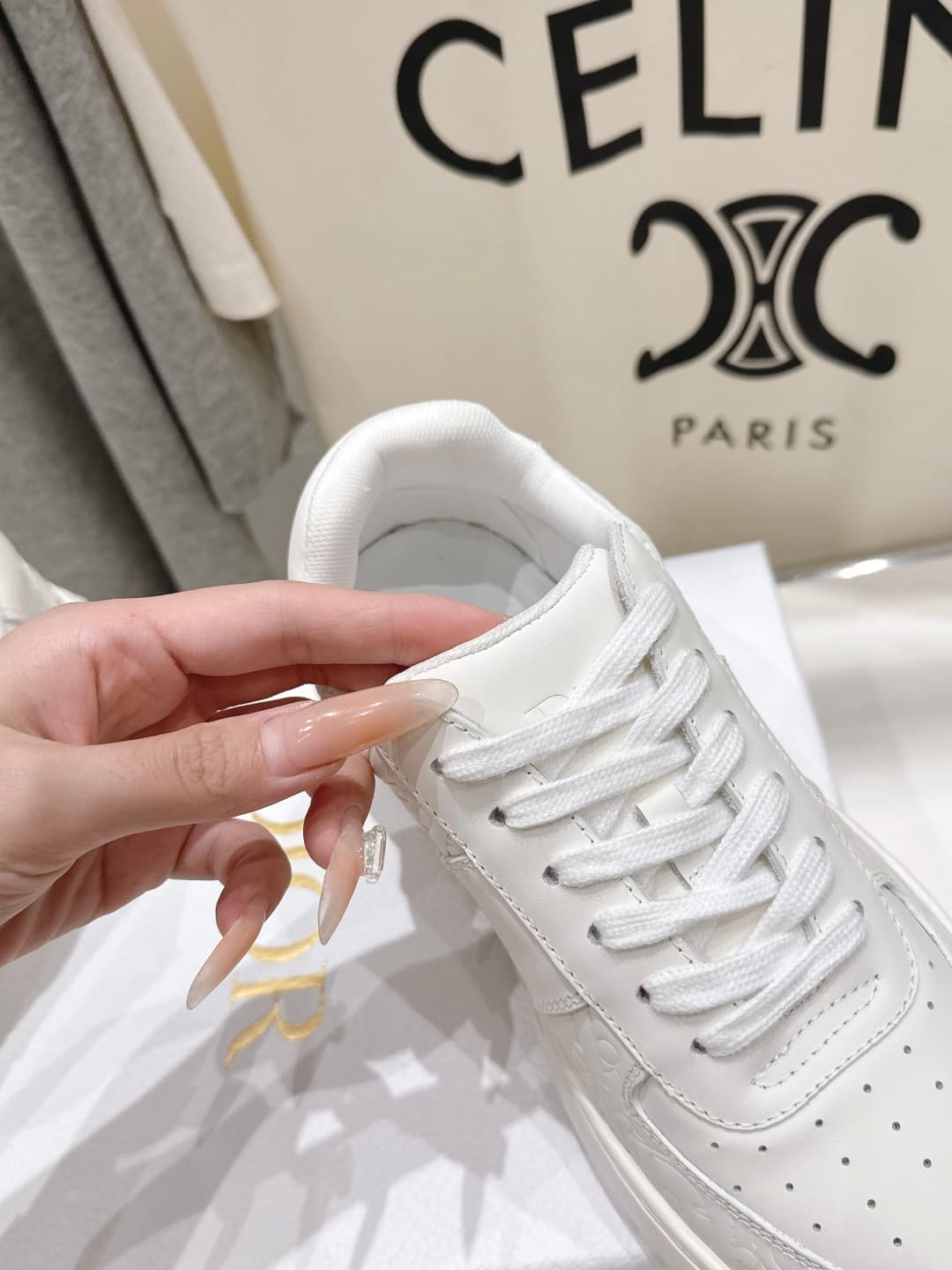 D5816 High-version products are produced on the factory floor — image 6