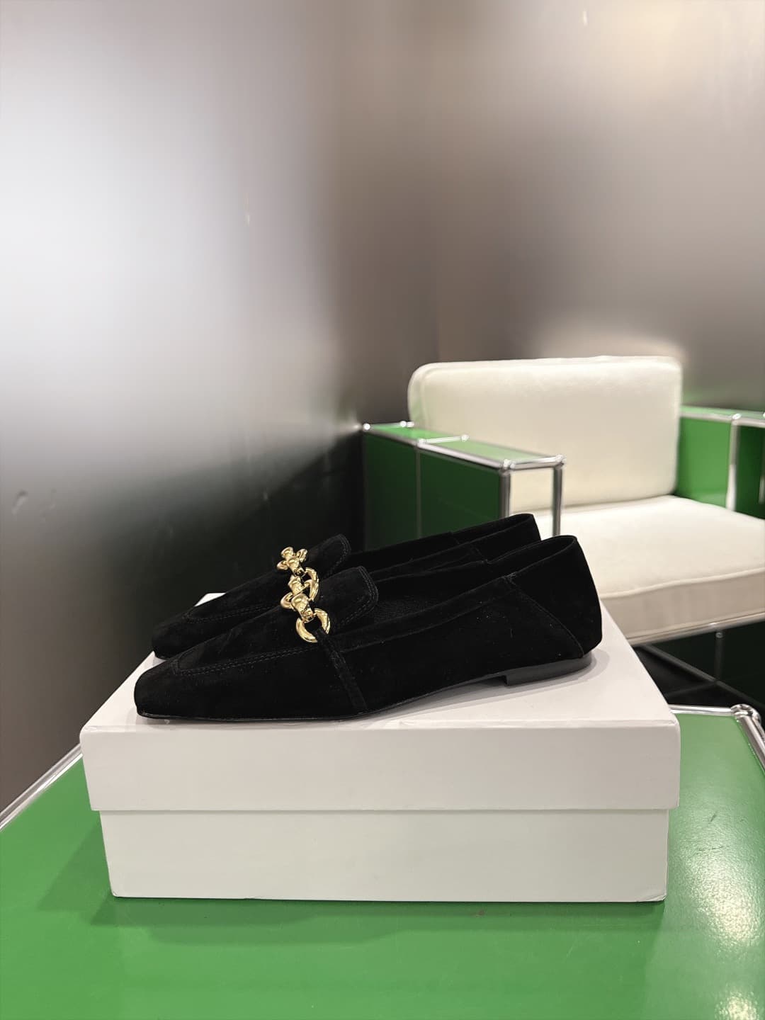 D12319 (k067) Saint Lauren*YSL Saint Laurent 2026 New product YSL small logo square-toe flat shoe‼️ — image 4