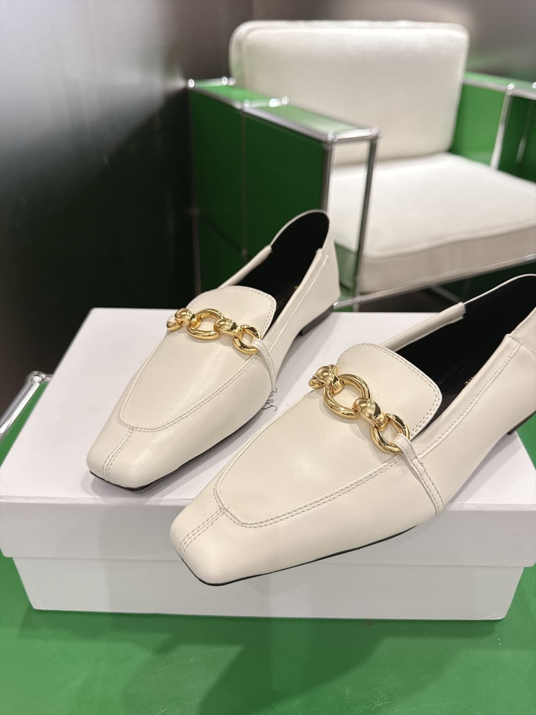 D12312 (k067) Saint Lauren*YSL Saint Lauren 2026 New product YSL small logo square-toe flat shoe‼️ — image 7