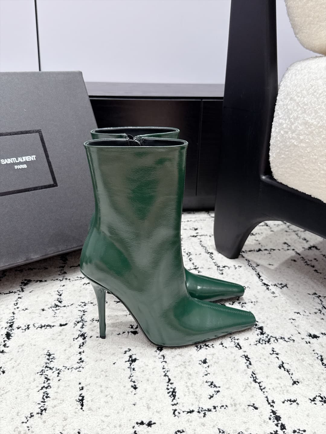 D12206 SAINT LAURENT Saint Laurent 26/ Fall/Winter show floor boots, pointed toe, thin heel, high heels — image 2