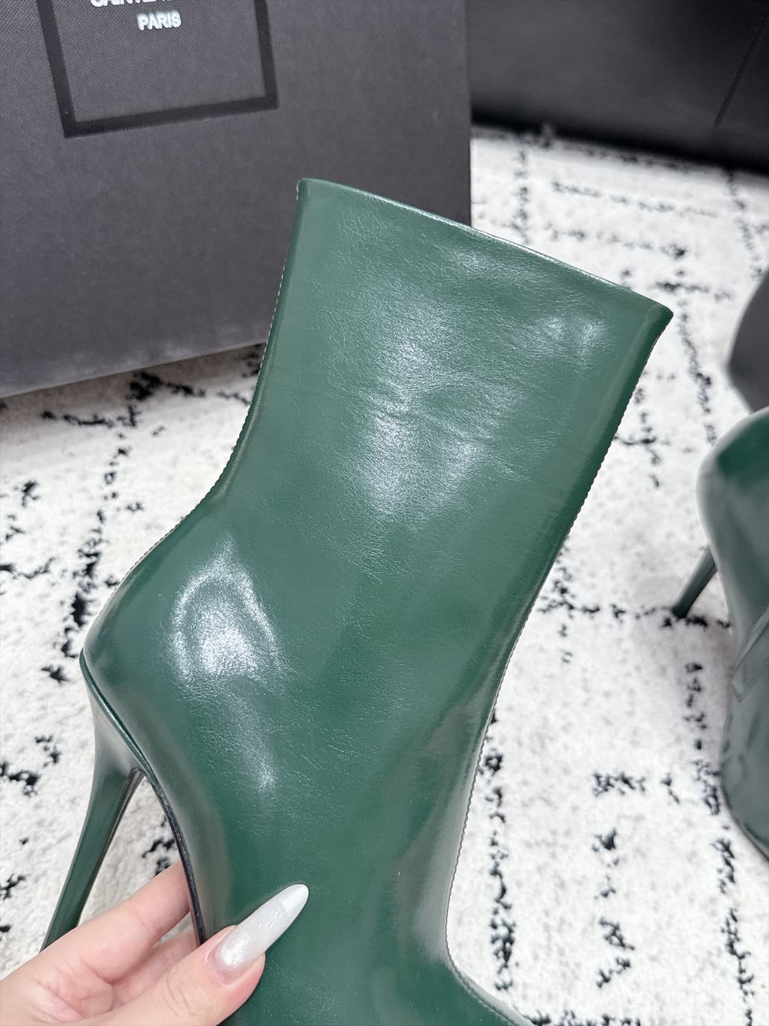 D12206 SAINT LAURENT Saint Laurent 26/ Fall/Winter show floor boots, pointed toe, thin heel, high heels — image 7