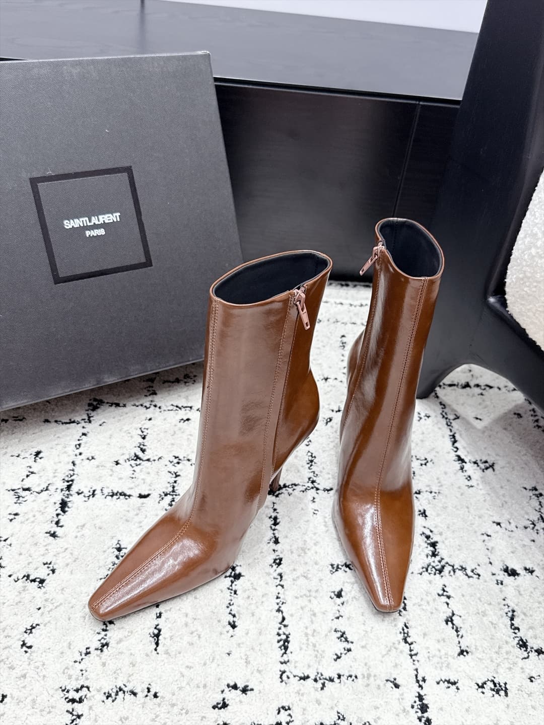 D12205 SAINT LAURENT Saint Laurent 26/ Fall/Winter runway style short boots, pointed toe, thin heel, high heels — image 4