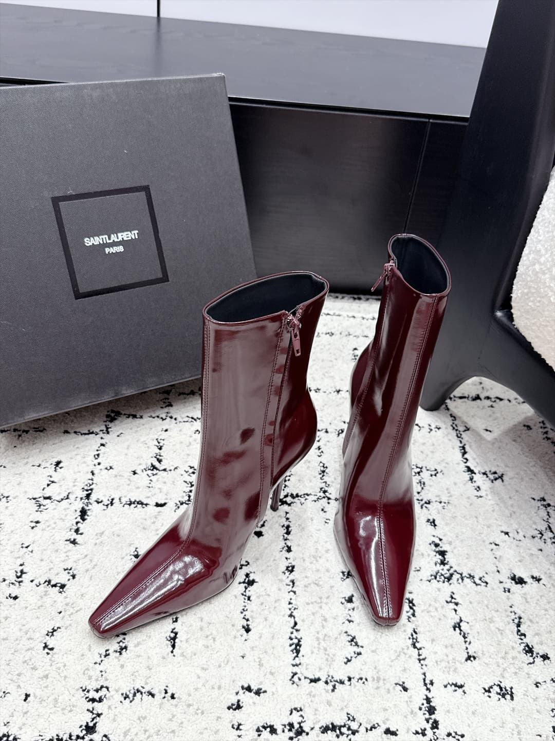 D12204 SAINT LAURENT Saint Laurent 26/ Fall/Winter show floor boots, pointed toe, thin heel, high heels — image 4