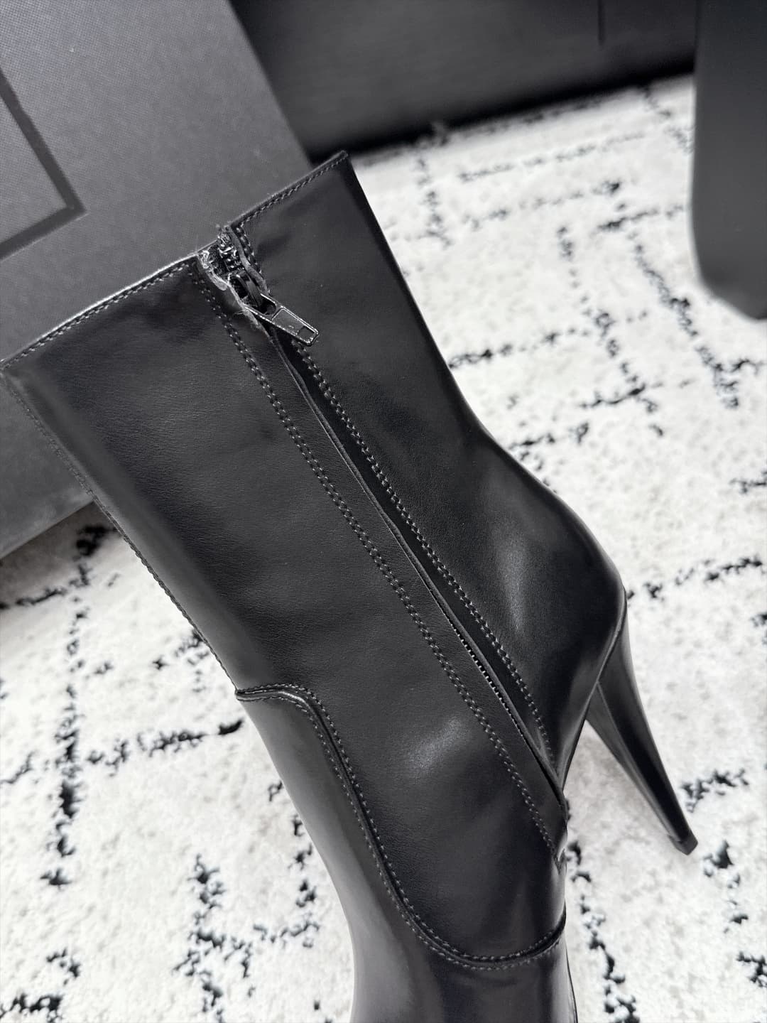 D12200 SAINT LAURENT Saint Laurent 26/ Autumn/Winter pointed toe, thin heel high heels boots — image 8