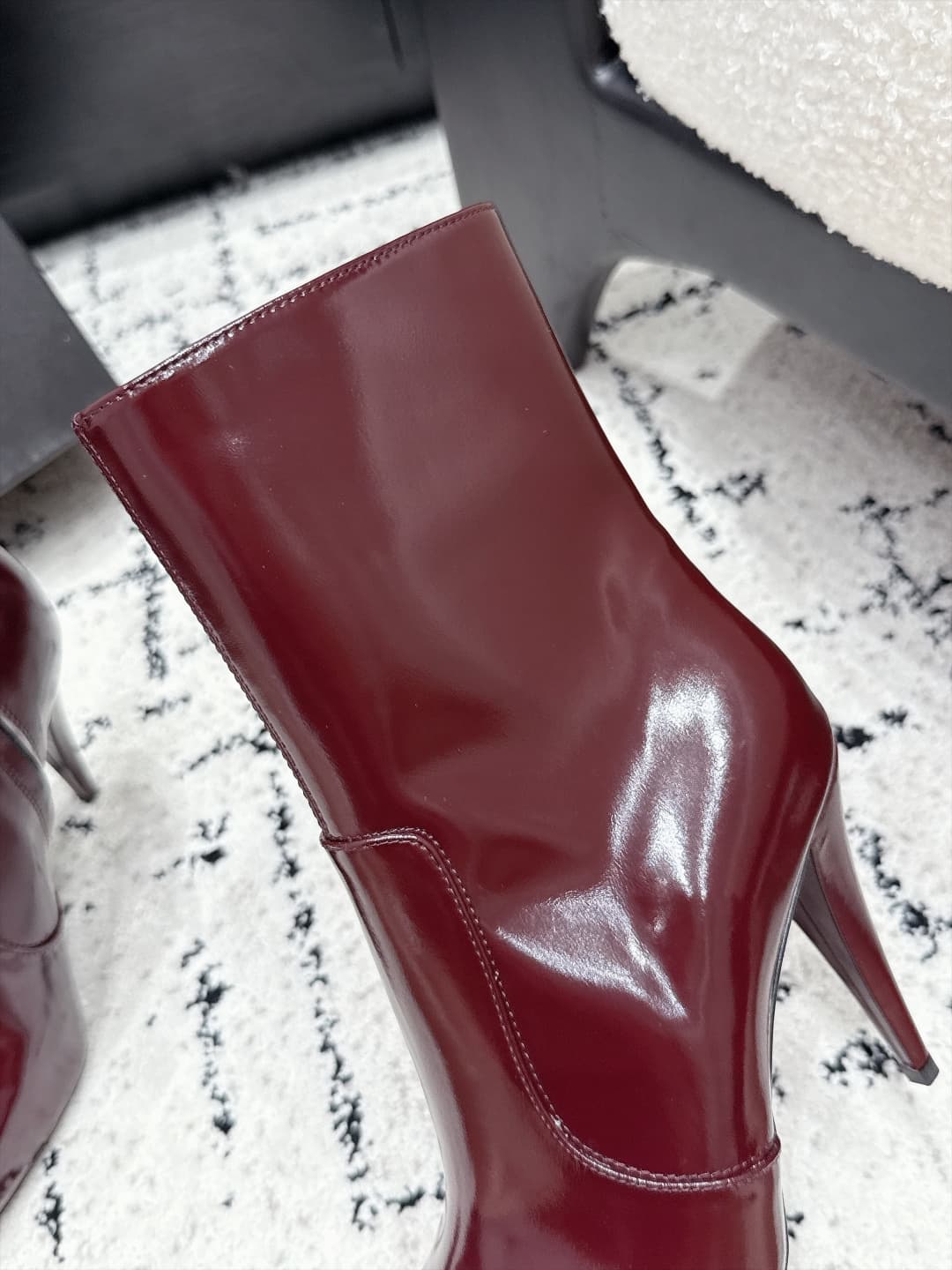 D12199 SAINT LAURENT Saint Laurent 26/ Autumn/Winter pointed toe, thin heel, high-top boots — image 8