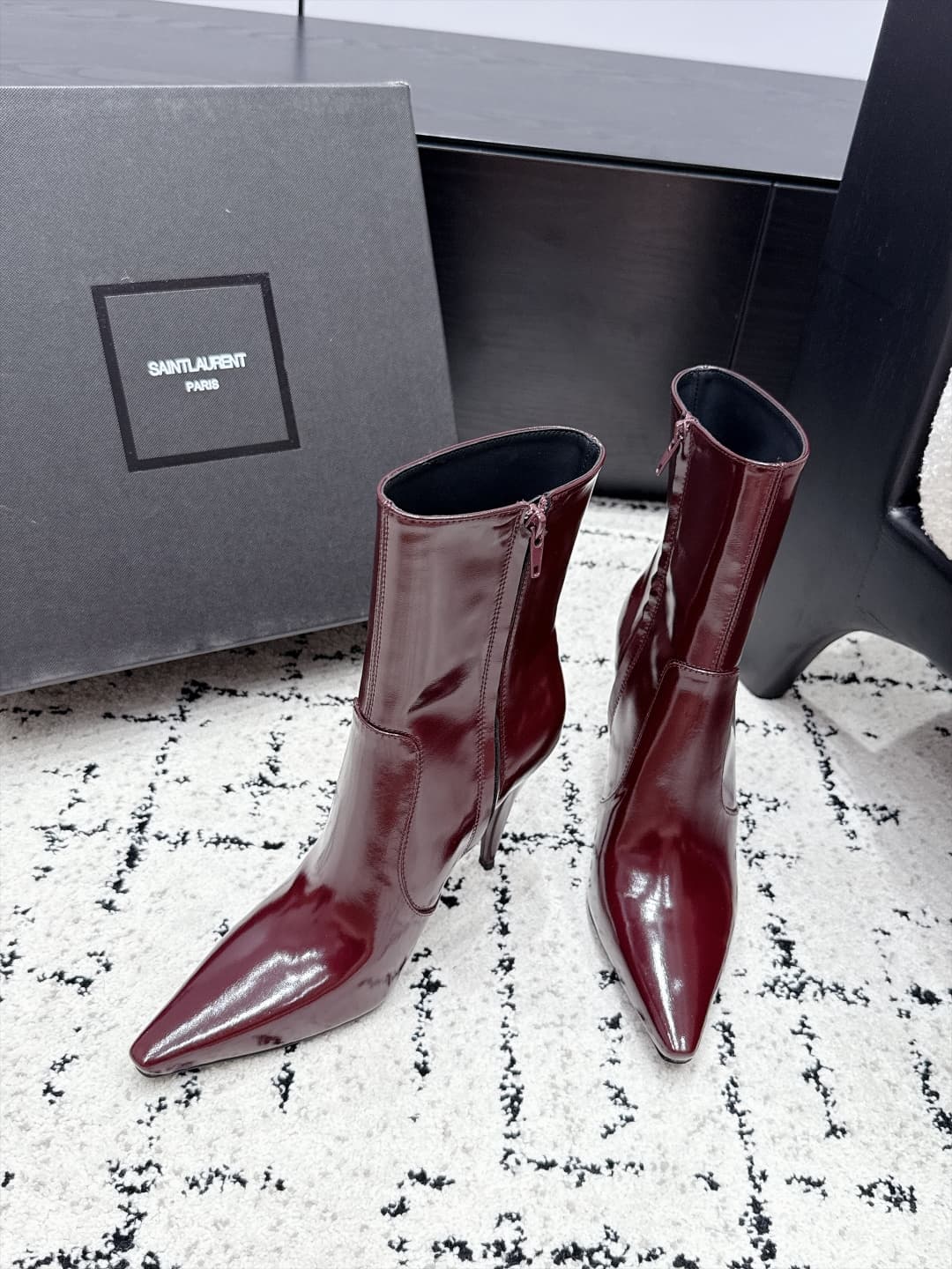D12199 SAINT LAURENT Saint Laurent 26/ Autumn/Winter pointed toe, thin heel, high-top boots — image 4