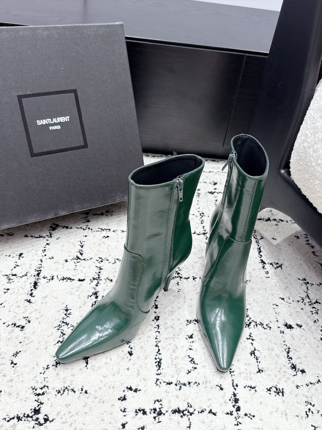 D12196 SAINT LAURENT Saint Laurent 26/ Autumn/Winter High heel boots with pointed toe and thin heel — image 4