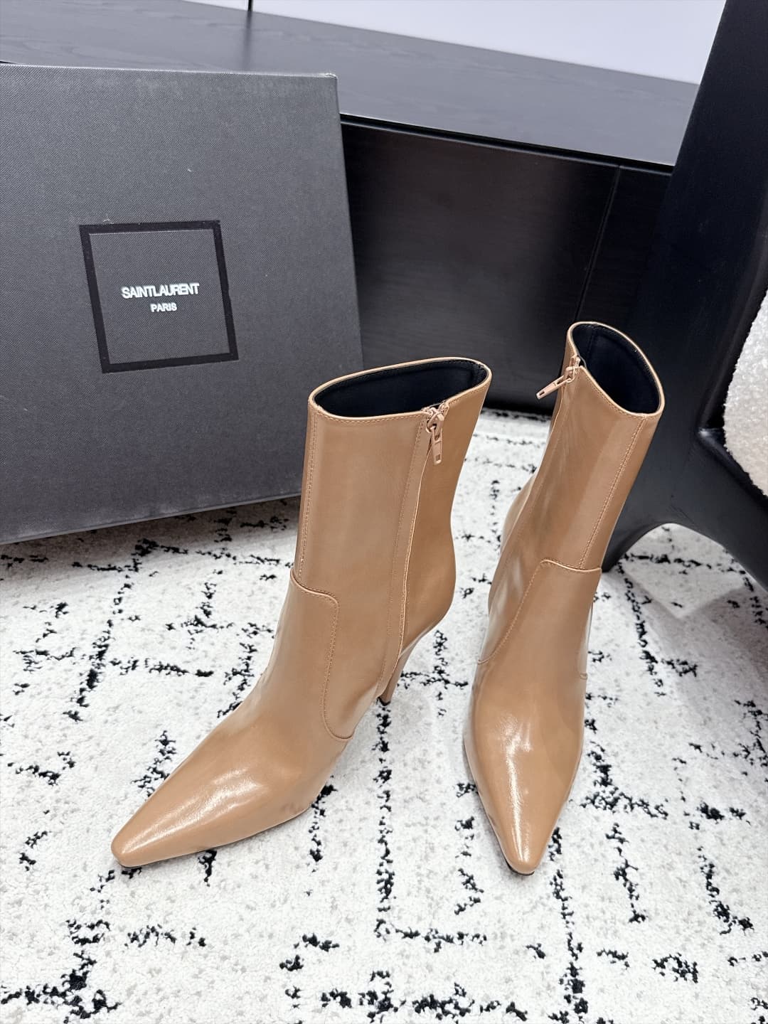 D12195 SAINT LAURENT Saint Laurent 26/ Autumn/Winter pointed toe, thin heel high boots — image 4