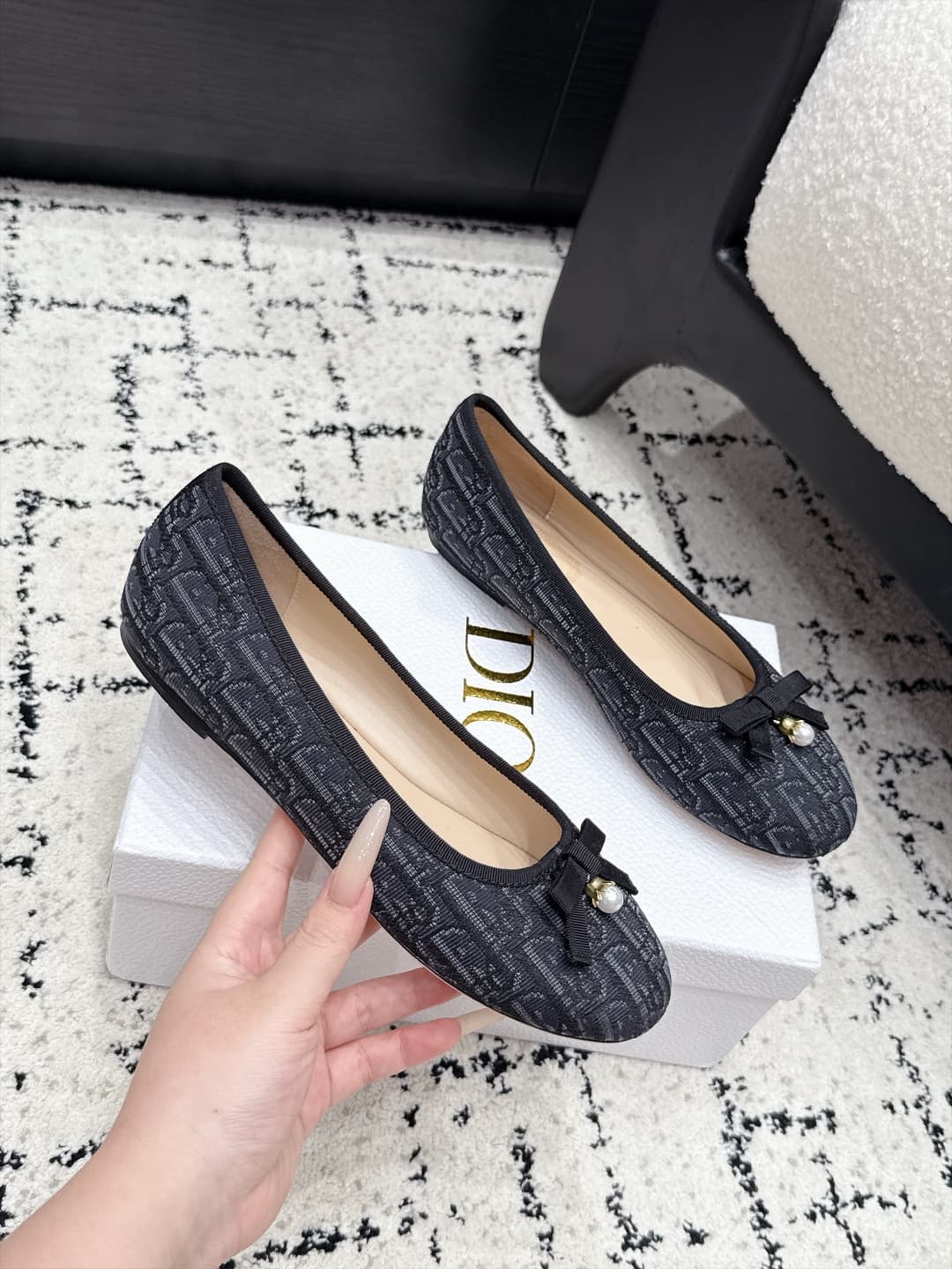 D5814 Dior 26/New spring and summer model with bow and monogrammed round-toed shoes — image 5