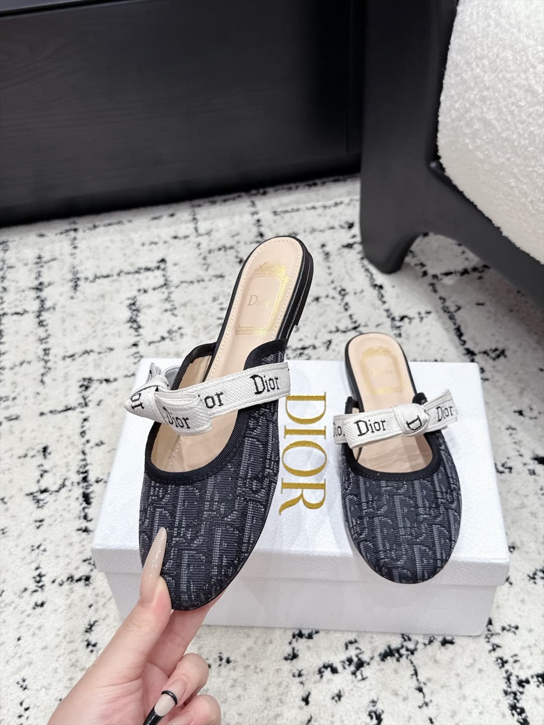 D5812 Dior 26/New spring/summer style bowed monogrammed round-toe hair tie — image 4