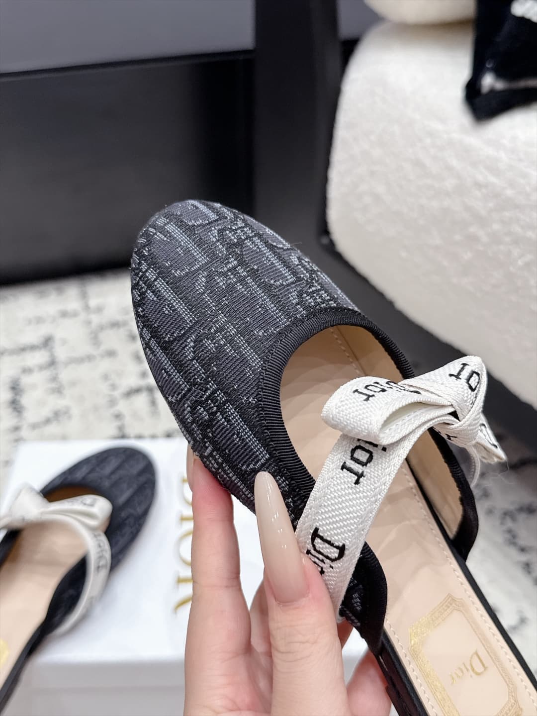 D5812 Dior 26/New spring/summer style bowed monogrammed round-toe hair tie — image 8