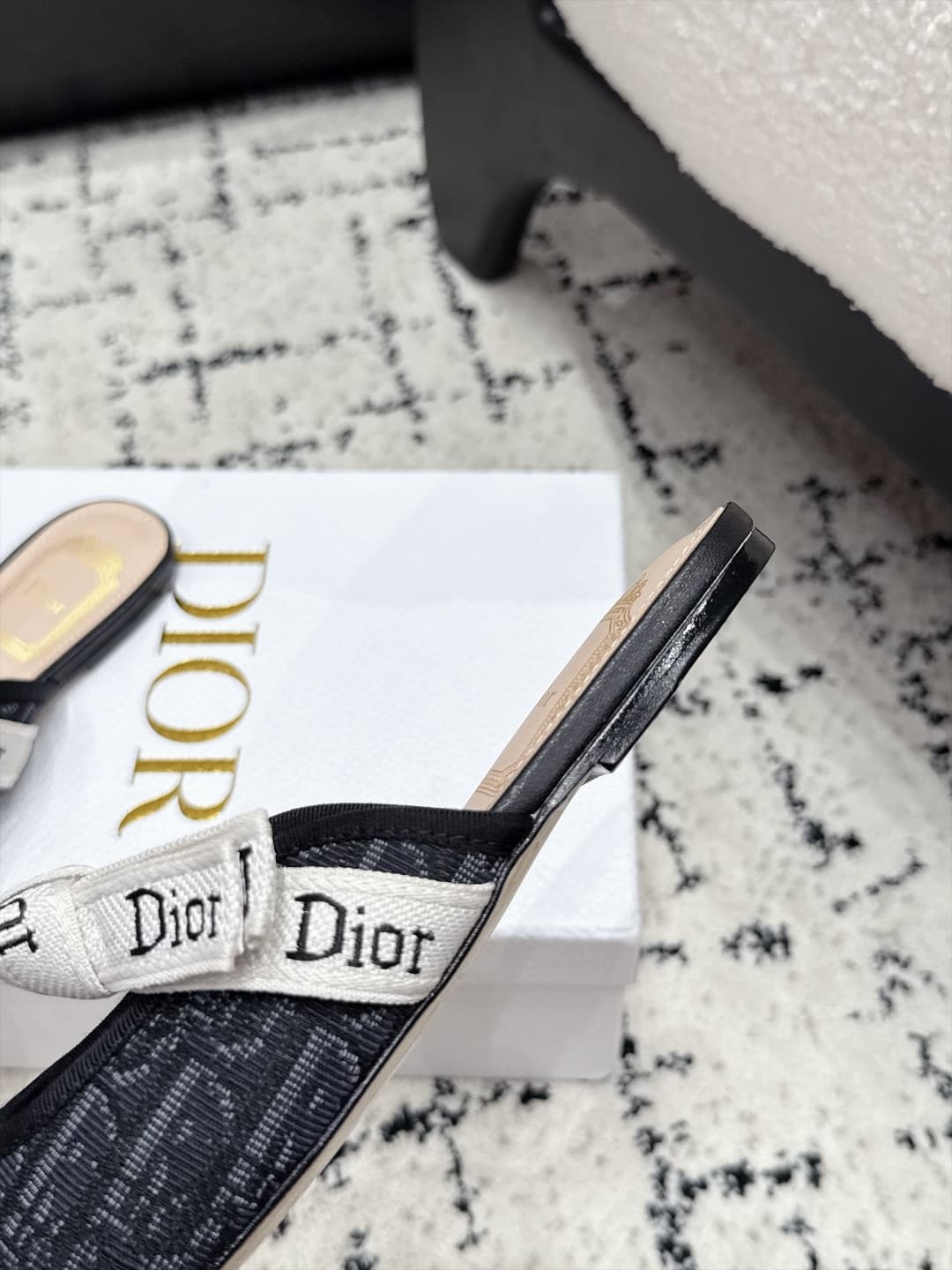 D5812 Dior 26/New spring/summer style bowed monogrammed round-toe hair tie — image 7