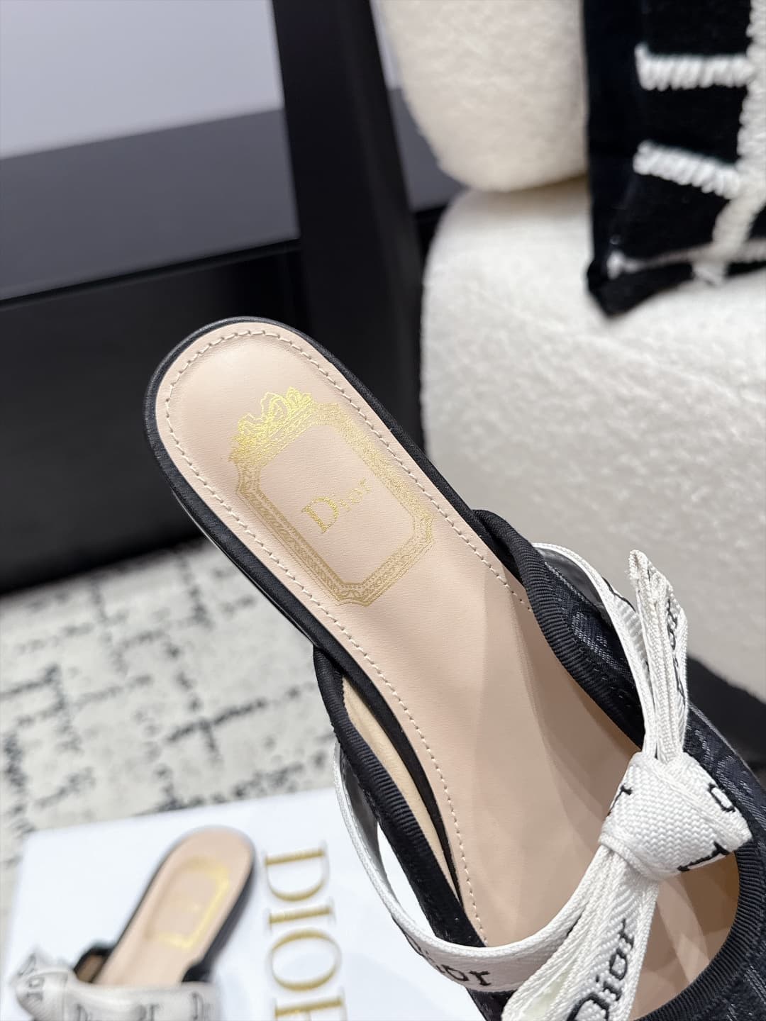 D5812 Dior 26/New spring/summer style bowed monogrammed round-toe hair tie — image 6