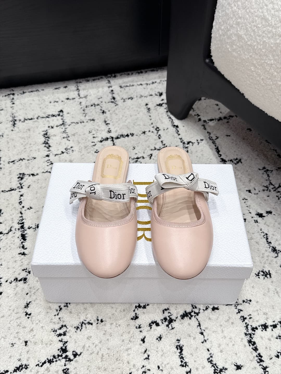 D5810 Dior 26/New spring/summer model with bow and eyelet design, round toe cap hair tie — image 1