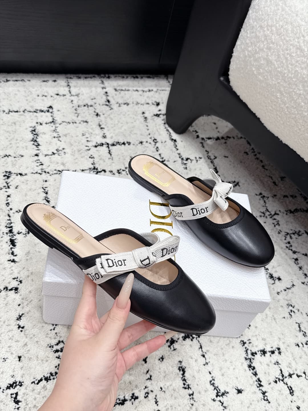 D5808 Dior 26/New spring/summer model with bowtie, filigree pattern, round toe cap hairstyle — image 5
