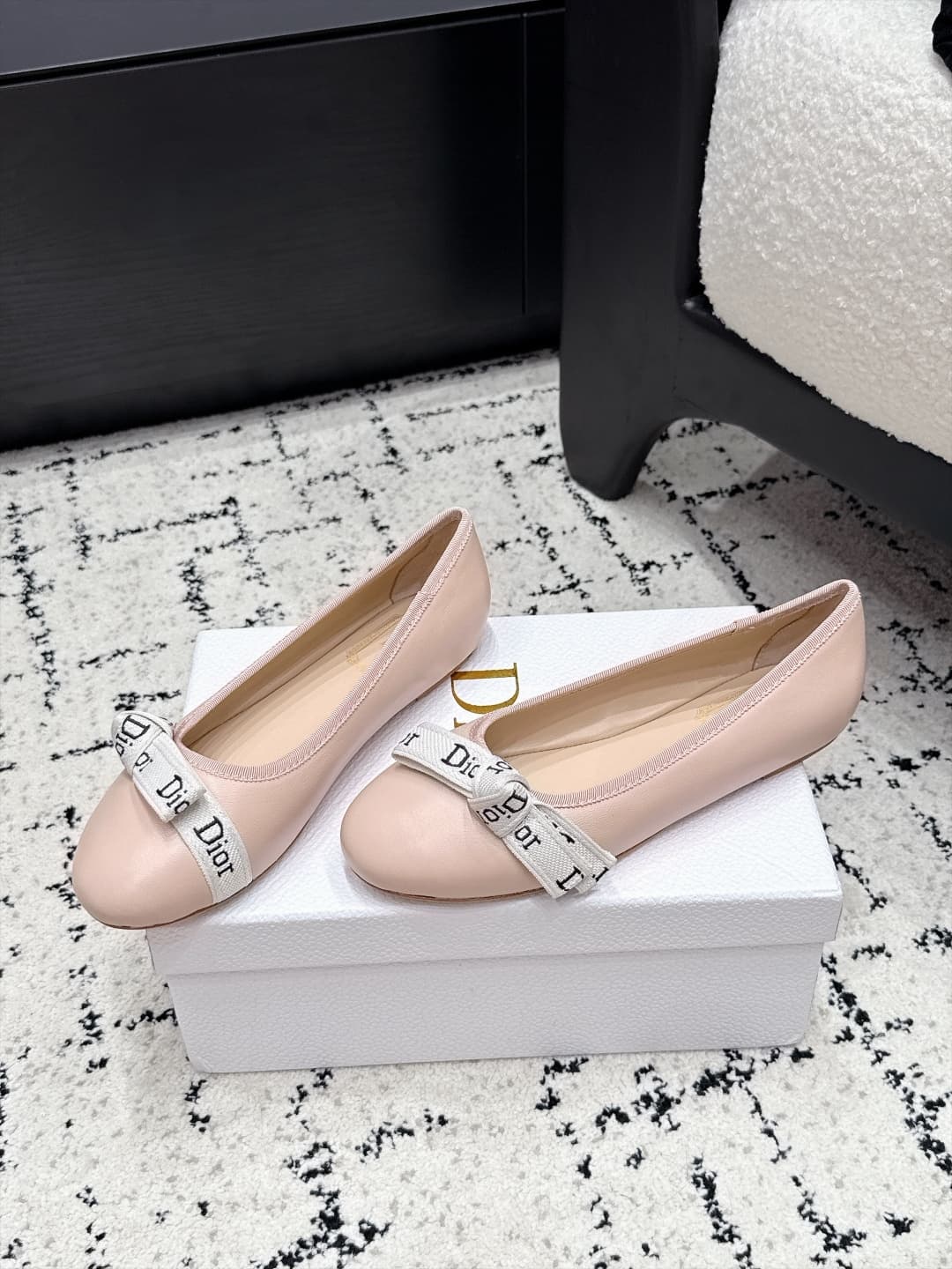 D5804 Dior 26/New spring and summer model with bowtie pattern, round-toe flat shoes — image 3