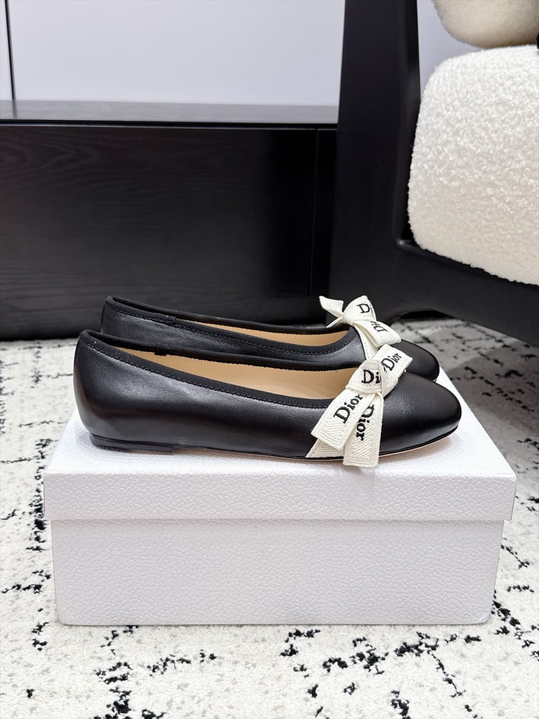 D5802 Dior 26/New spring and summer style bowed gold-embossed round-toe shoes — image 2
