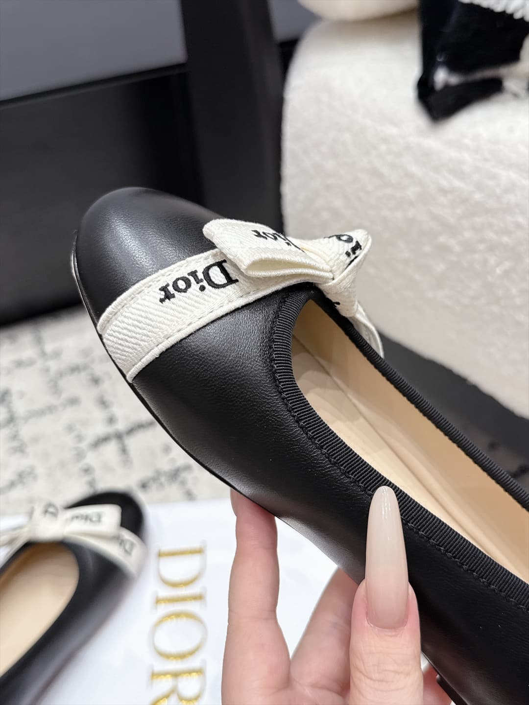 D5802 Dior 26/New spring and summer style bowed gold-embossed round-toe shoes — image 8