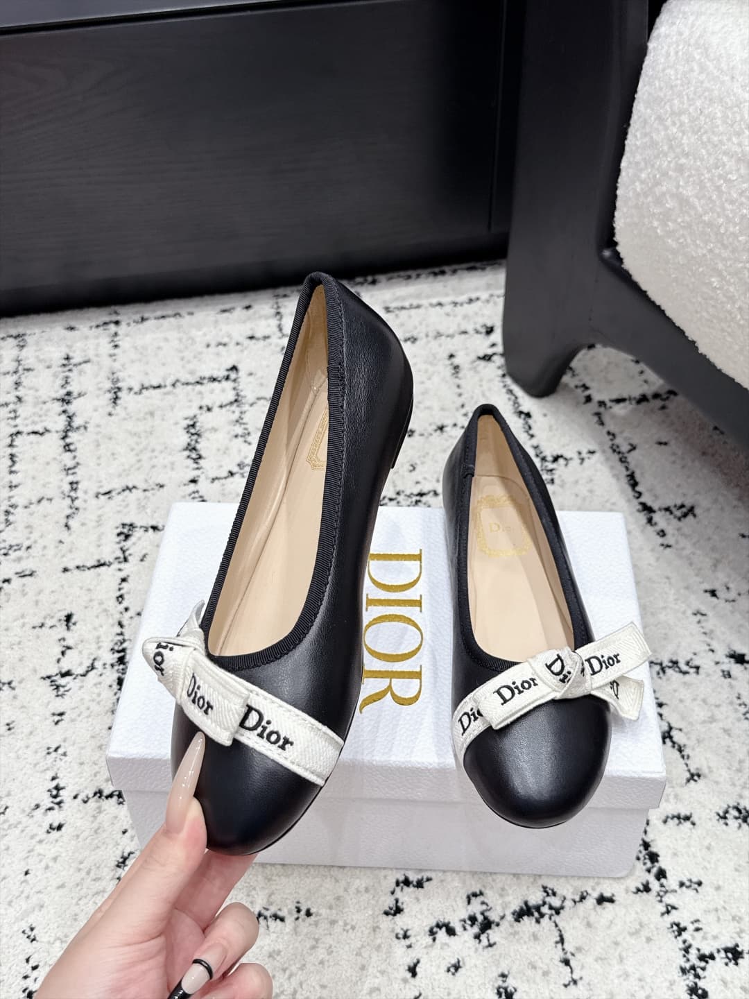 D5802 Dior 26/New spring and summer style bowed gold-embossed round-toe shoes — image 4
