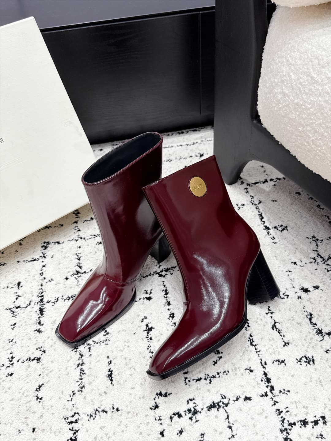 D12065 SAINT LAURENT Saint Laurent 26/ Classic thick-heel metal buckle boots — image 5