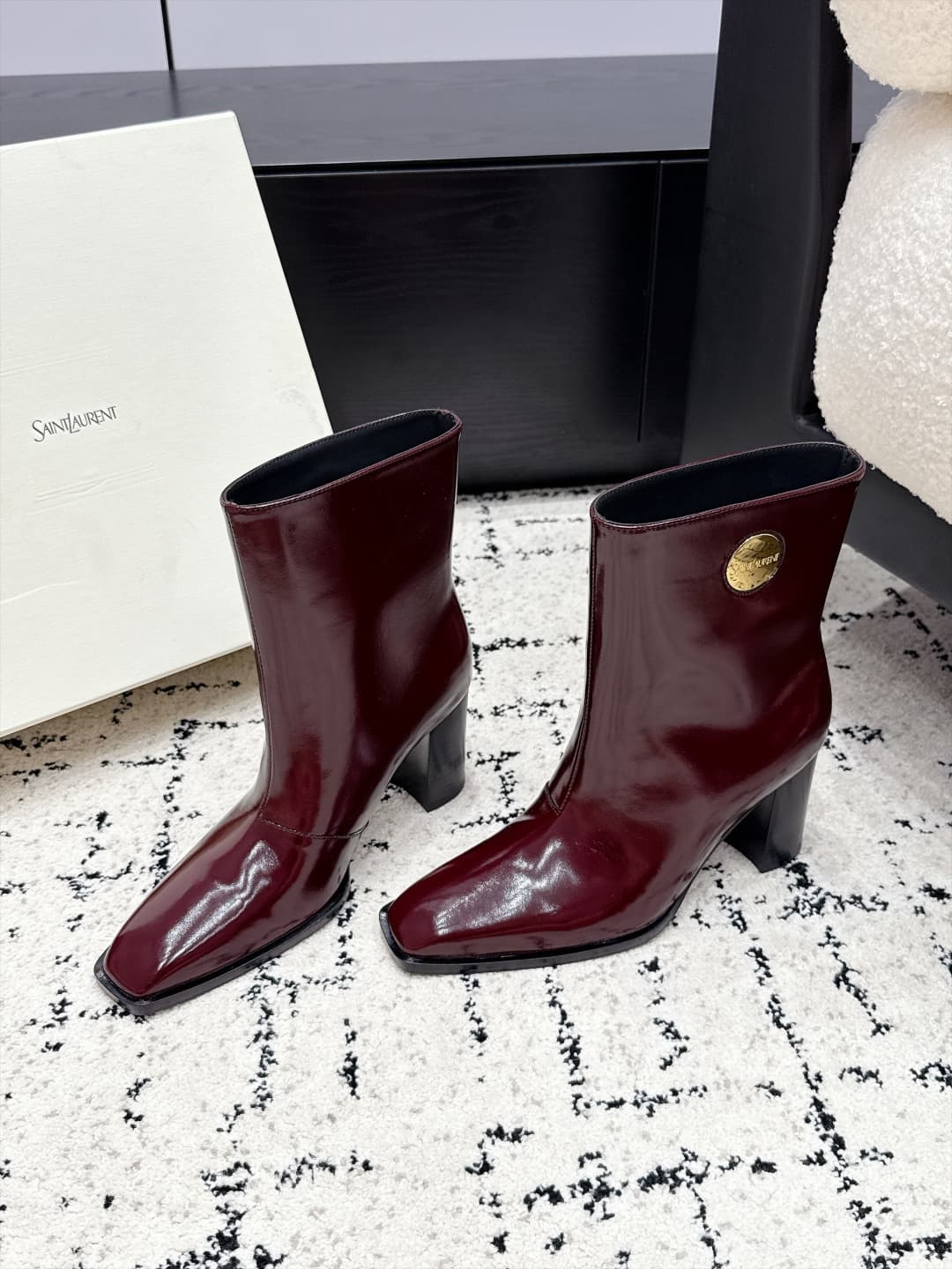 D12065 SAINT LAURENT Saint Laurent 26/ Classic thick-heel metal buckle boots — image 3