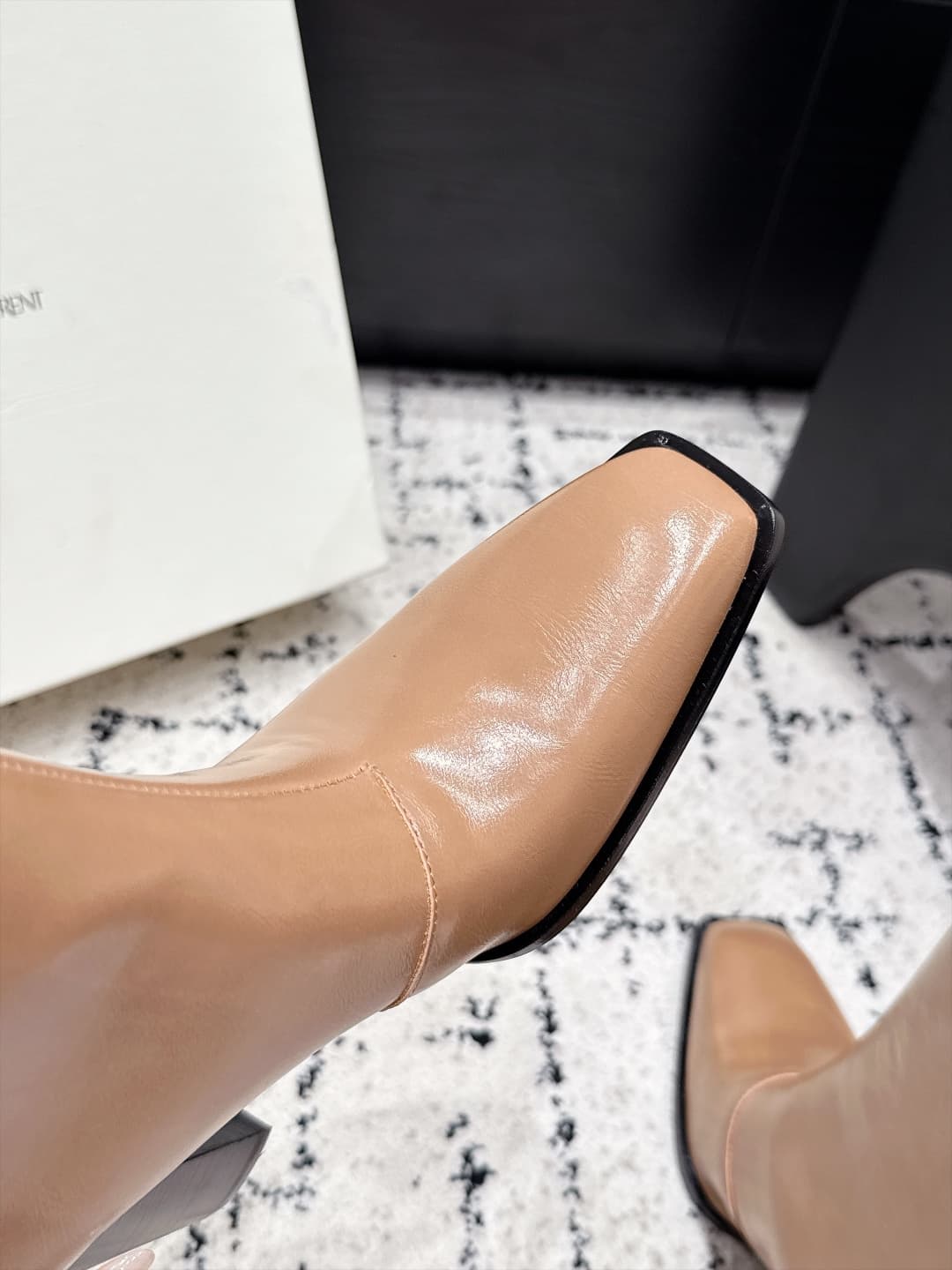 D12063 SAINT LAURENT Saint Laurent 26/ Classic thick-toe metal-clad boots — image 6