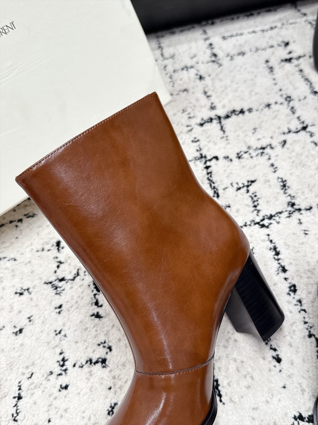 D12062 SAINT LAURENT Saint Laurent 26/ Classic thick-toe metal-clad boots — image 8