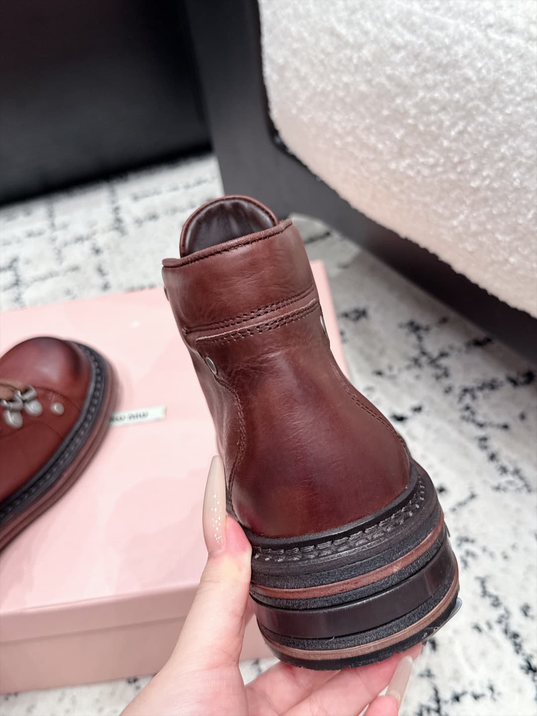 D10517 MIUMIU Miu 26/ Vintage/retro trendy round-toe high-top boots for early autumn shows — image 8