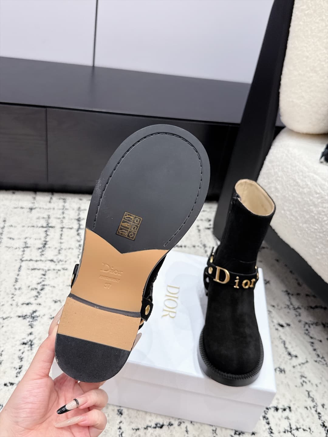 D8772 DIOR 26/ New fall/winter models: popular riding boots with a strong presence at fashion shows — image 8