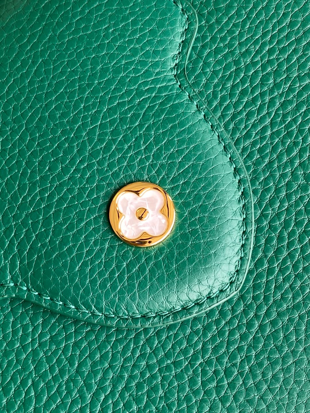 C5132 💰 Dynamic 163c01 premium original leather, dynamic color adjustment — image 6