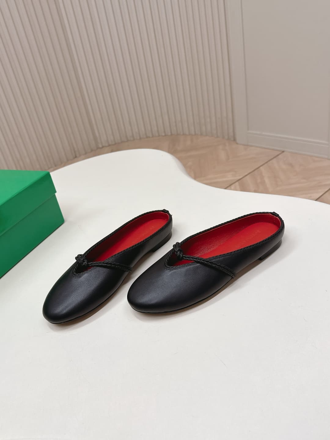 C214 New product BV 26 – Rosa, a stylish and comfortable semi-towing design. — image 3