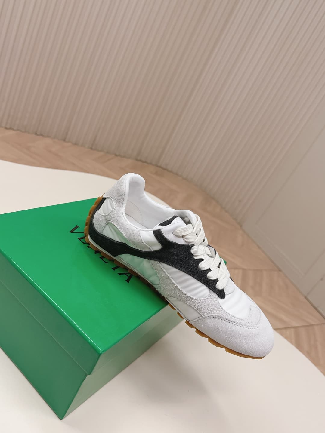 C216 New Collection: Bottega Veneta(2026) New OrbitFlash collection vintage/retro sneakers — image 4