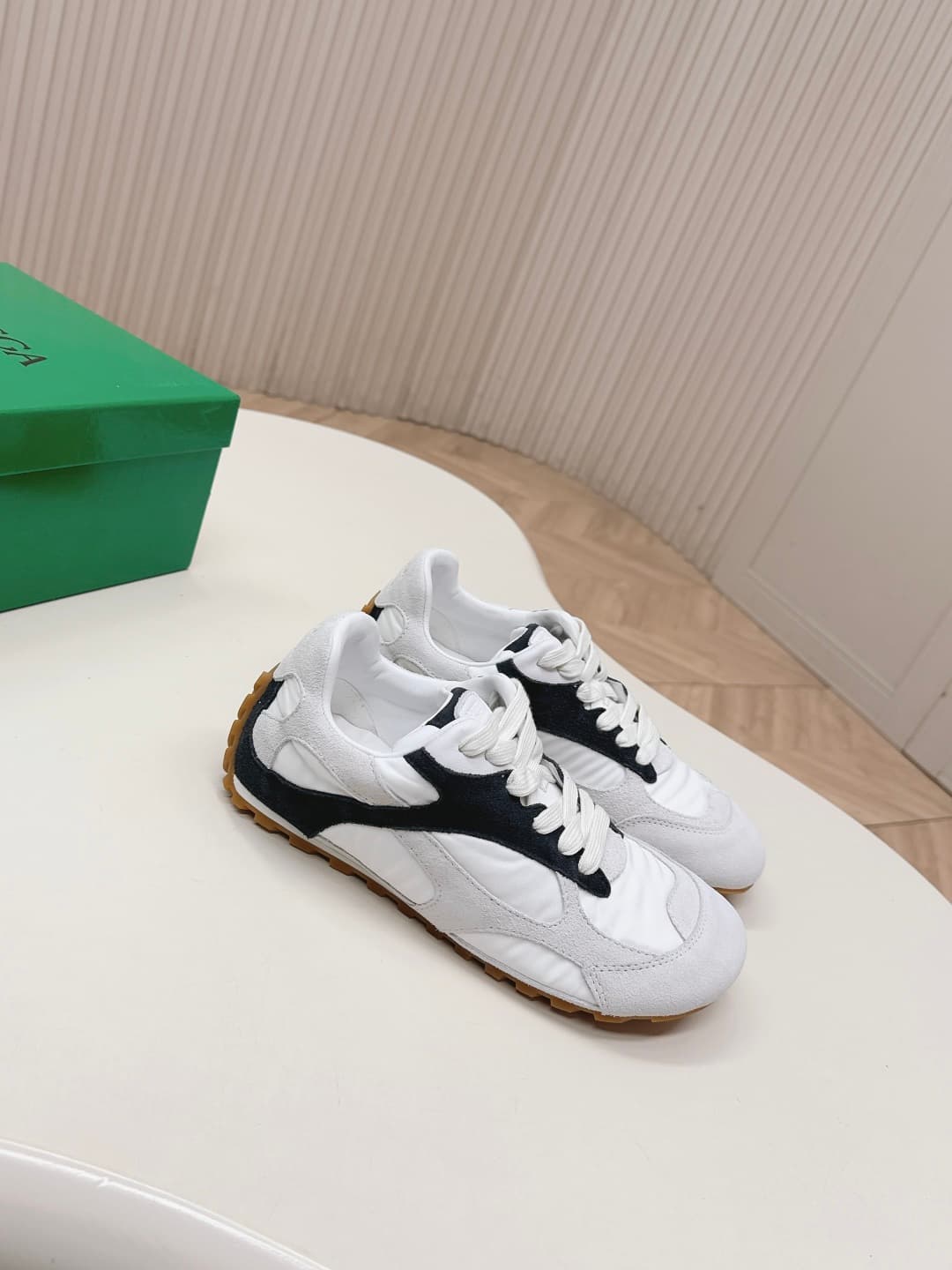 C216 New Collection: Bottega Veneta(2026) New OrbitFlash collection vintage/retro sneakers — image 2