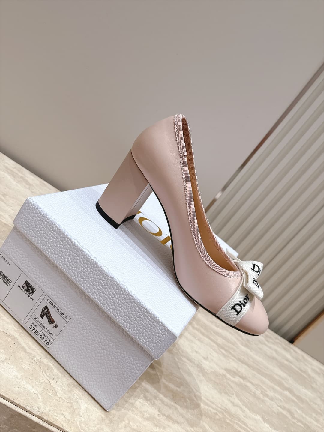 D5921 Dior 26ss Early Autumn Collection – New Embroidered Ribbon Pearl Bows Mid-Calf Shoes — image 5