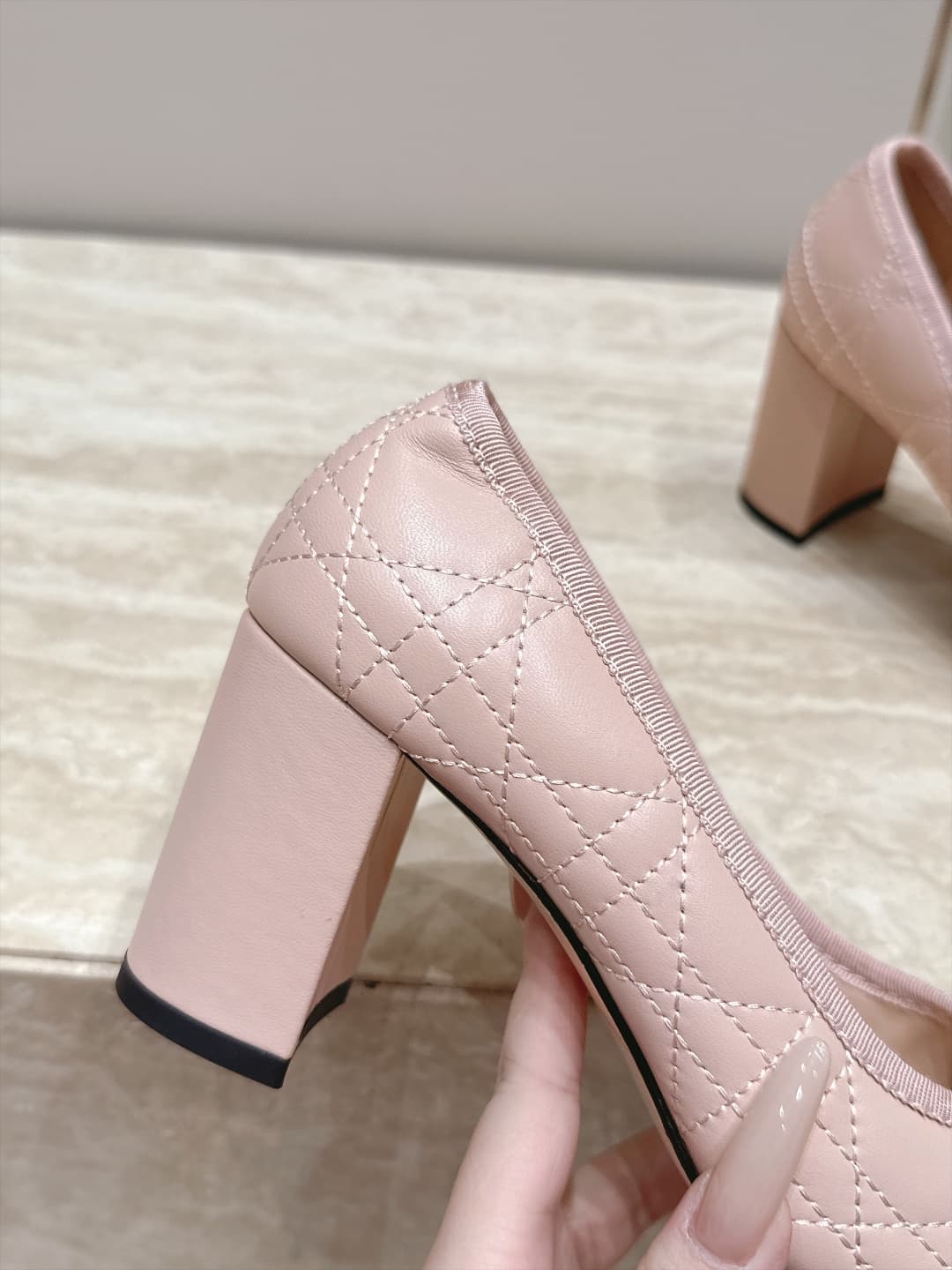 D5917 Dior 26ss Early Autumn Collection – New fabric belt pearl bow mid-calf shoes — image 8